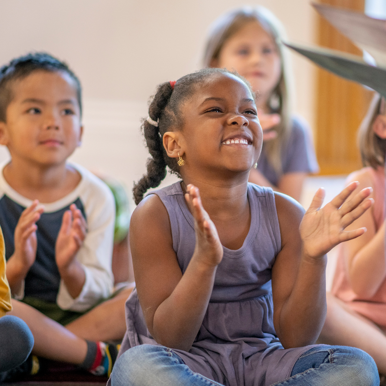 Corazones pequeños, sentimientos grandes: Historias diseñadas para que los niños de preescolar las entiendan